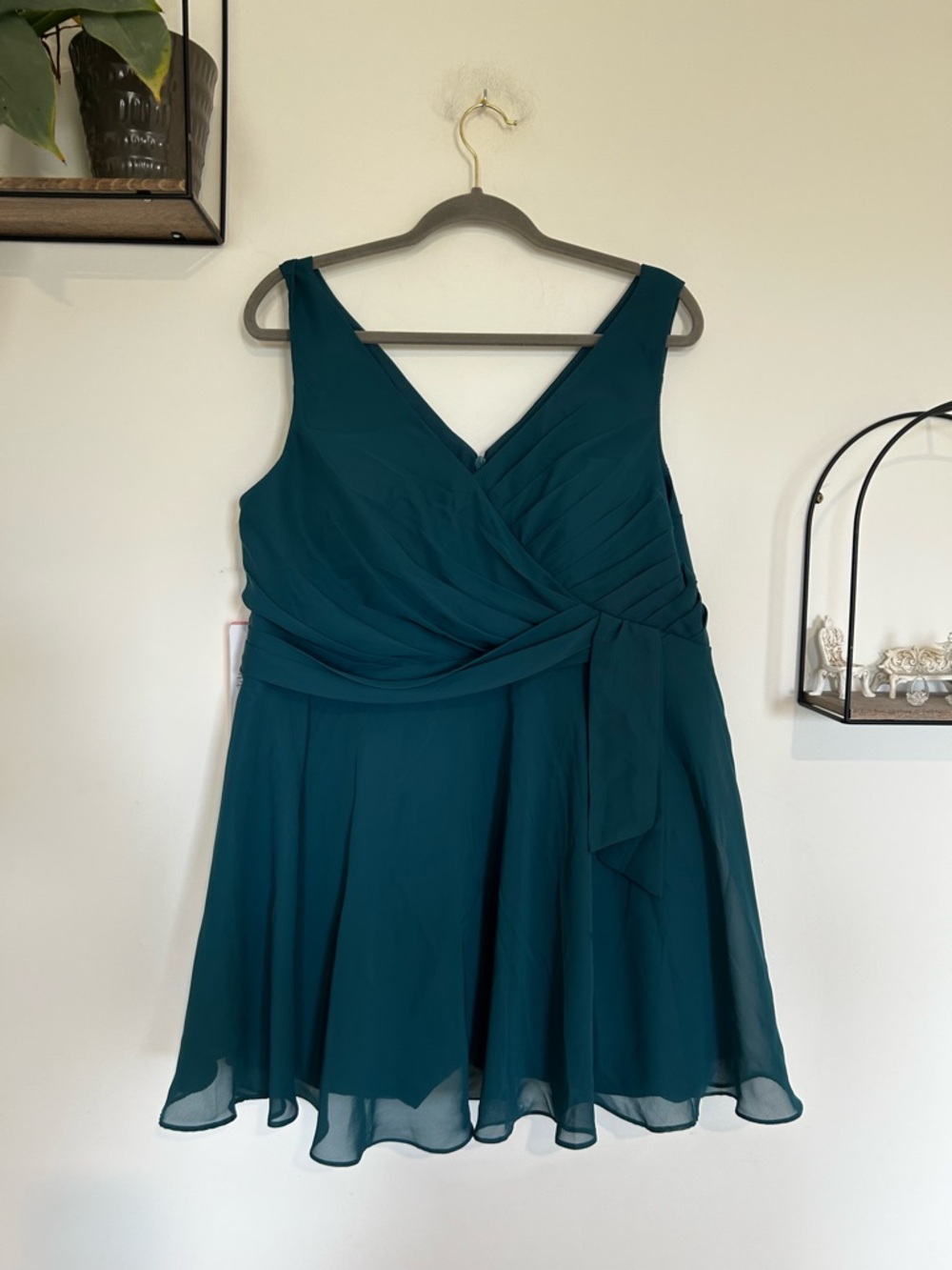 NWT JJ’s House Peacock Color‎ V Neck Sleeveless Mini Dress